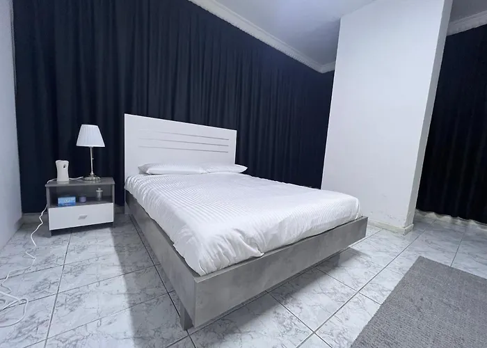 Dinar Apartments