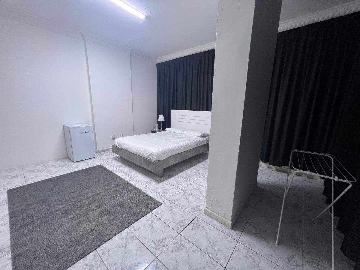 Dinar Homestay Abu Dhabi